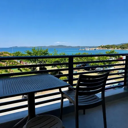 Kyma Seaside *